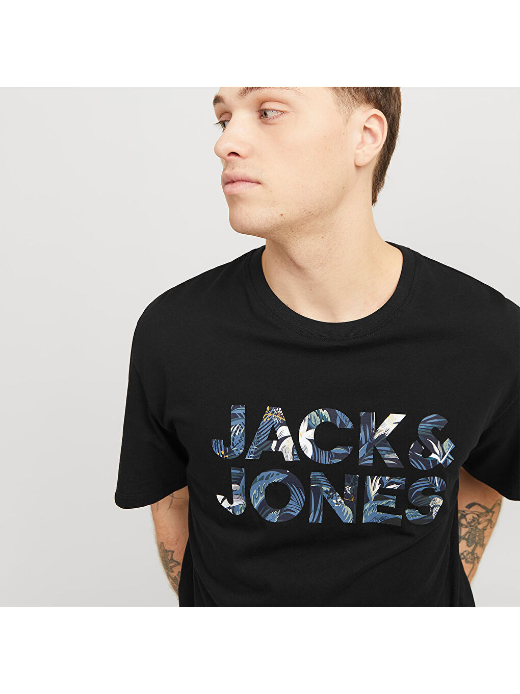 Bryan Corp Logo O Neck Erkek Siyah Yuvarlak Yaka Tişört-1