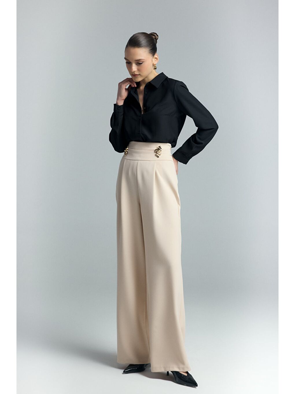 Bel Aksesuarlı Pantolon - Bej-1