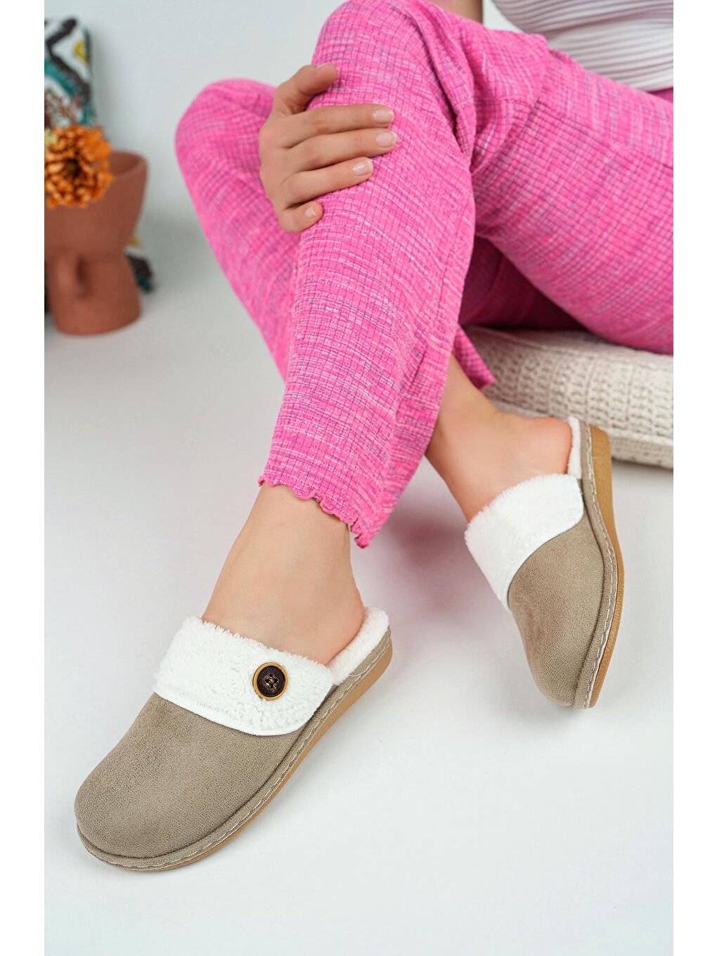 Bej CARMEN Kadın Ev Terliği Kışlık Topuklu Terlik