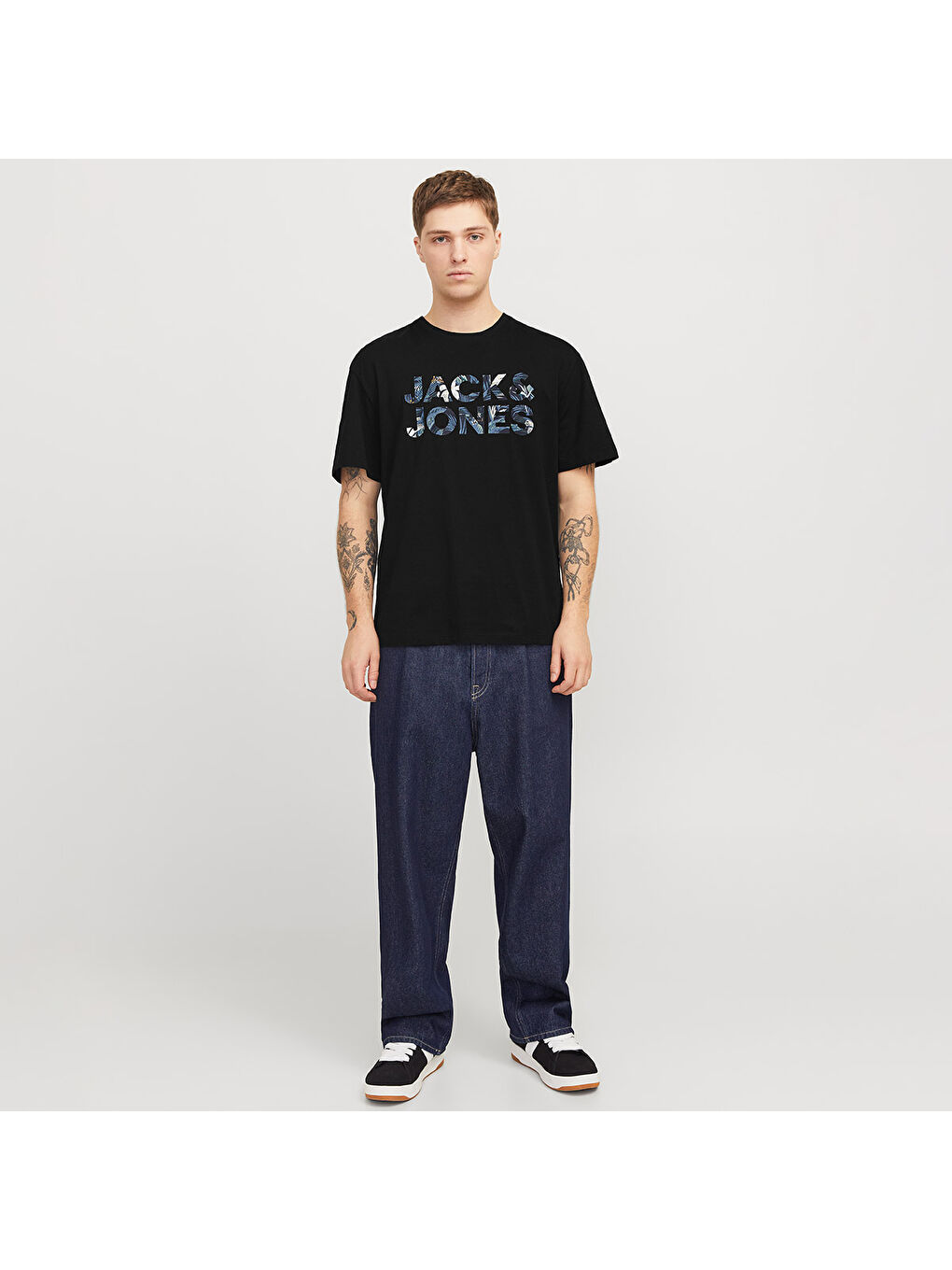 Bryan Corp Logo O Neck Erkek Siyah Yuvarlak Yaka Tişört-2