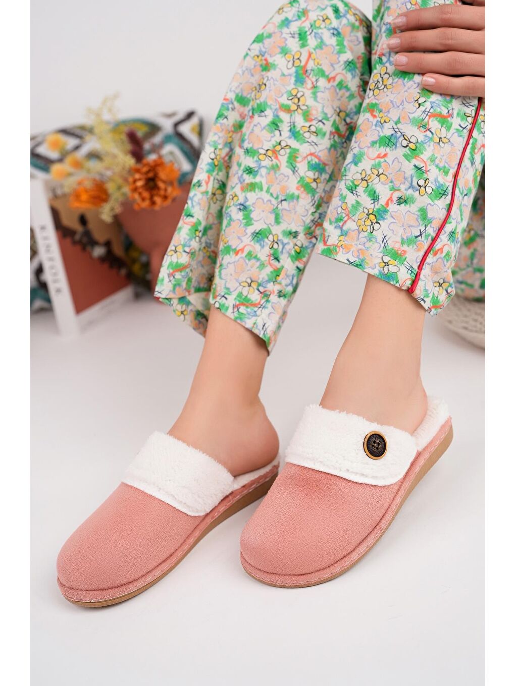 Pembe CARMEN Kadın Ev Terliği Kışlık Topuklu Terlik-1