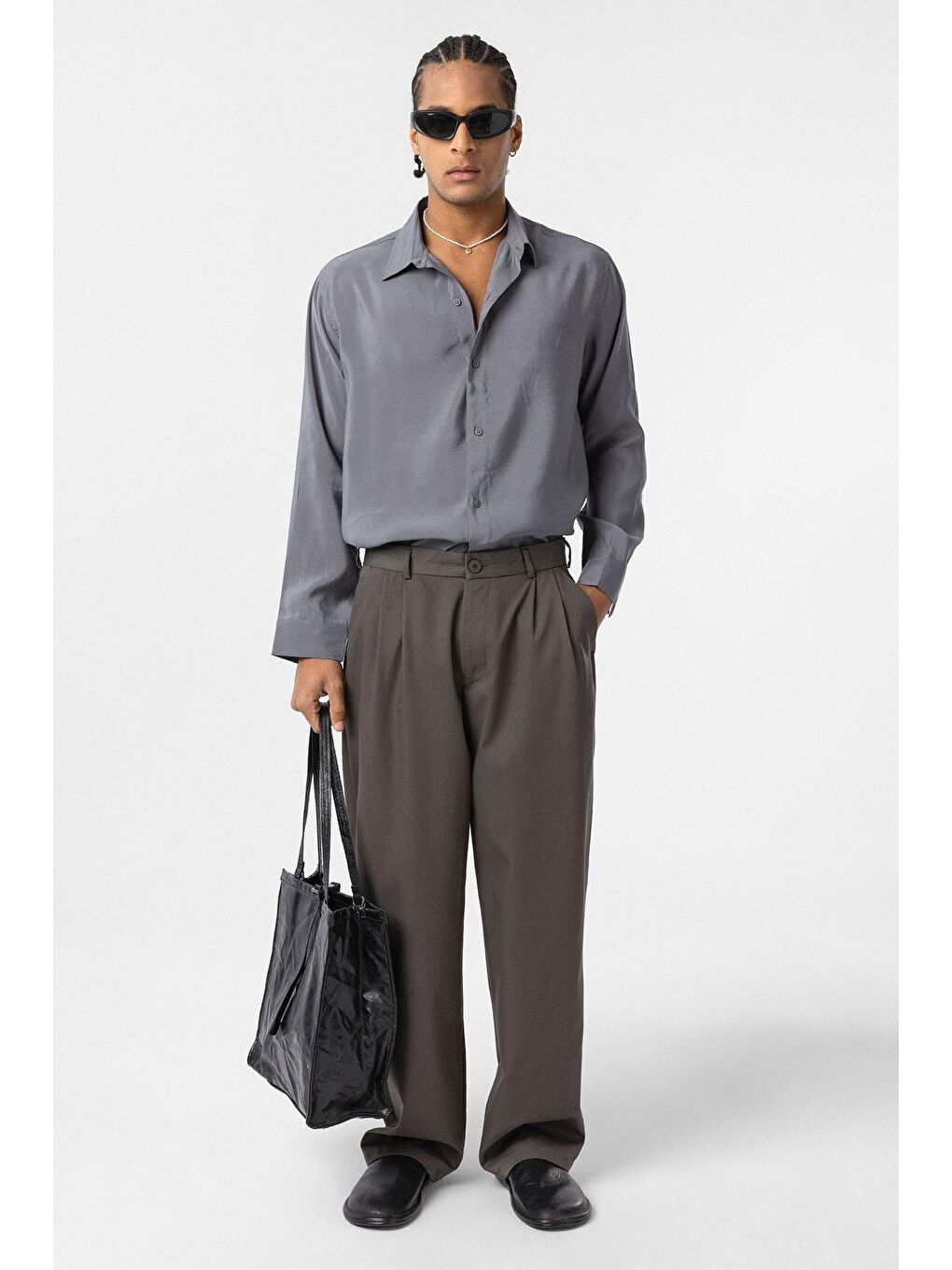 Gri Baggy Fit Pileli Kumaş Erkek Pantolon Füme