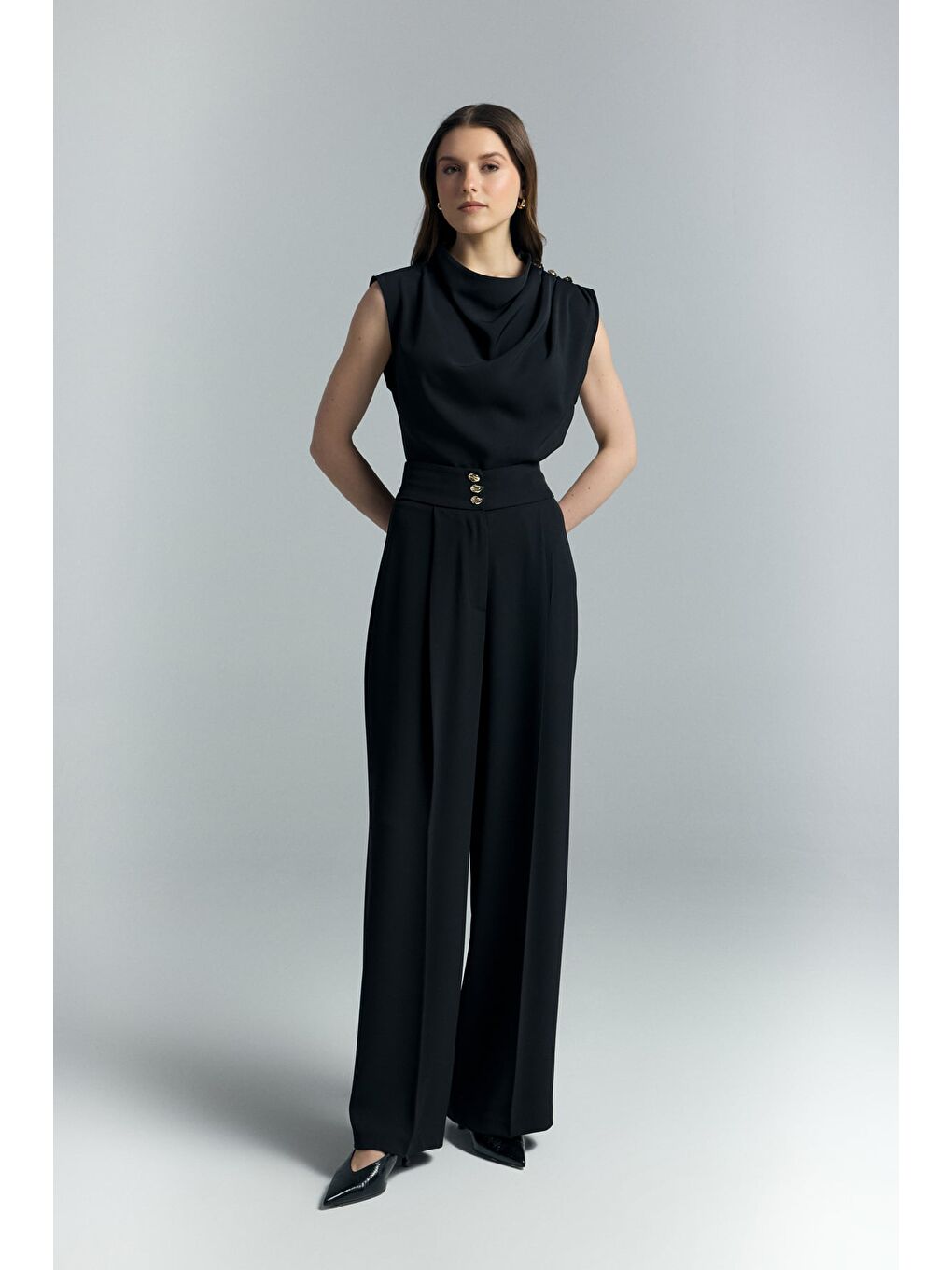 Talia Düğme Detaylı Pantolon - Siyah-1