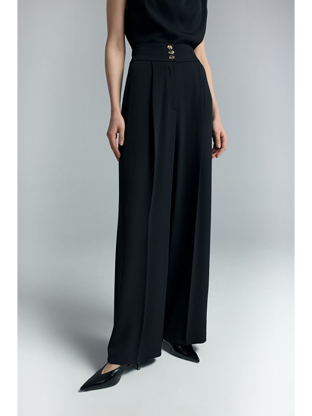 Talia Düğme Detaylı Pantolon - Siyah-5