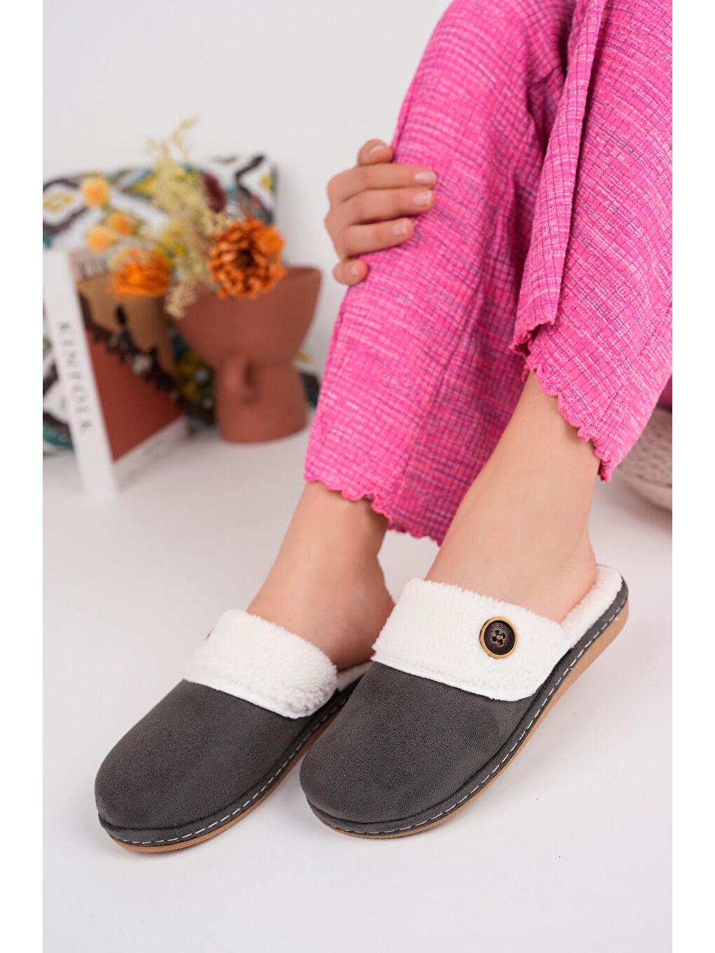 Gri CARMEN Kadın Ev Terliği Kışlık Topuklu Terlik-1