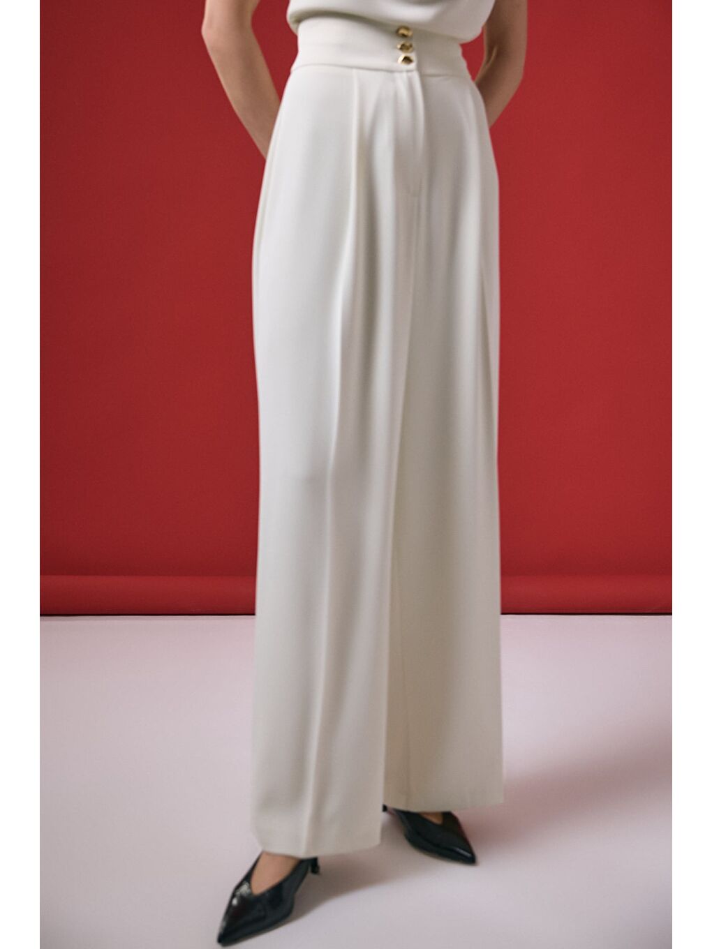 Talia Düğme Detaylı Pantolon - Ekru-4