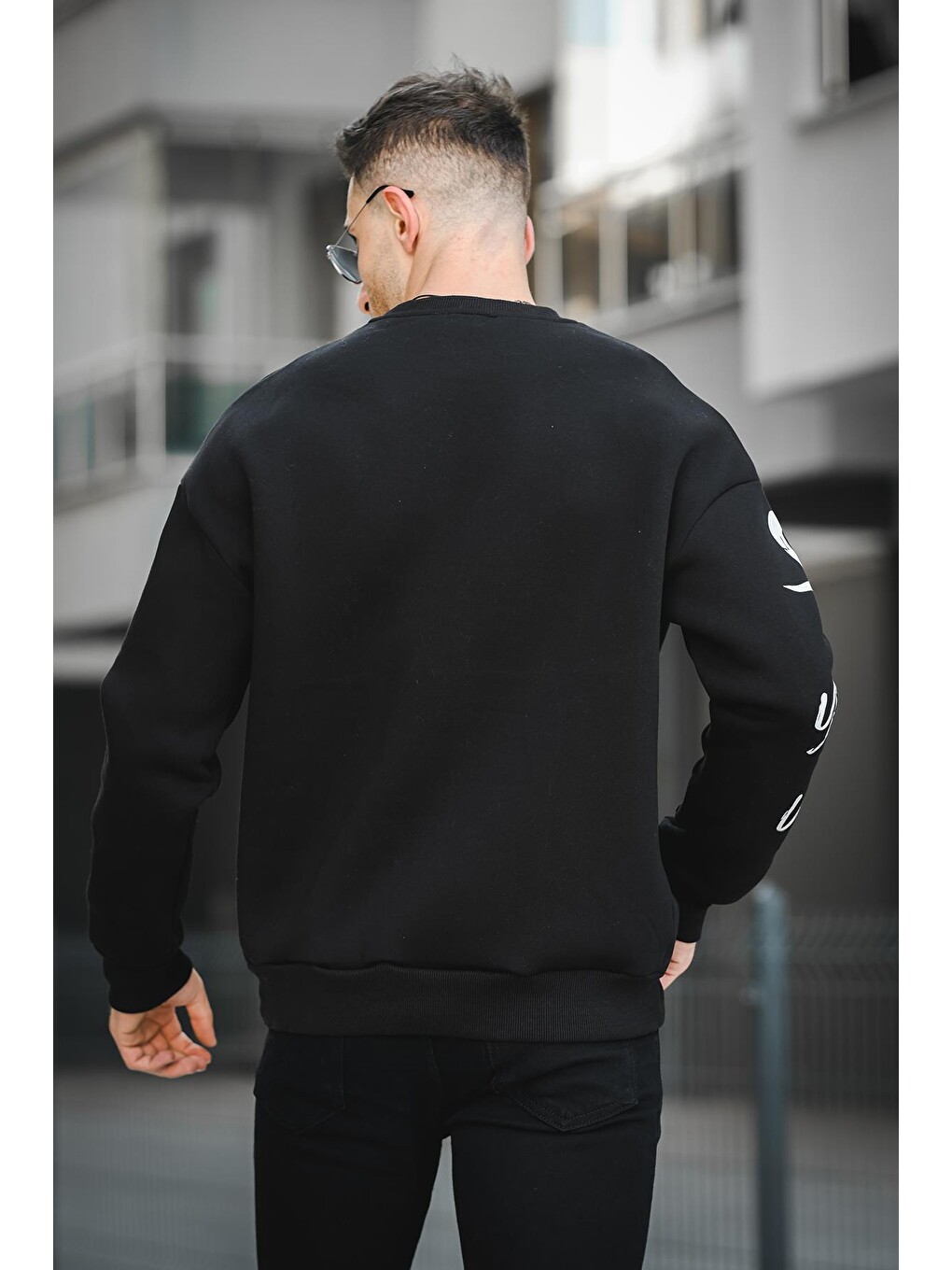 Siyah Üç İplik Şardonlu Baskılı Bisiklet Yaka Erkek Sweatshirt-3