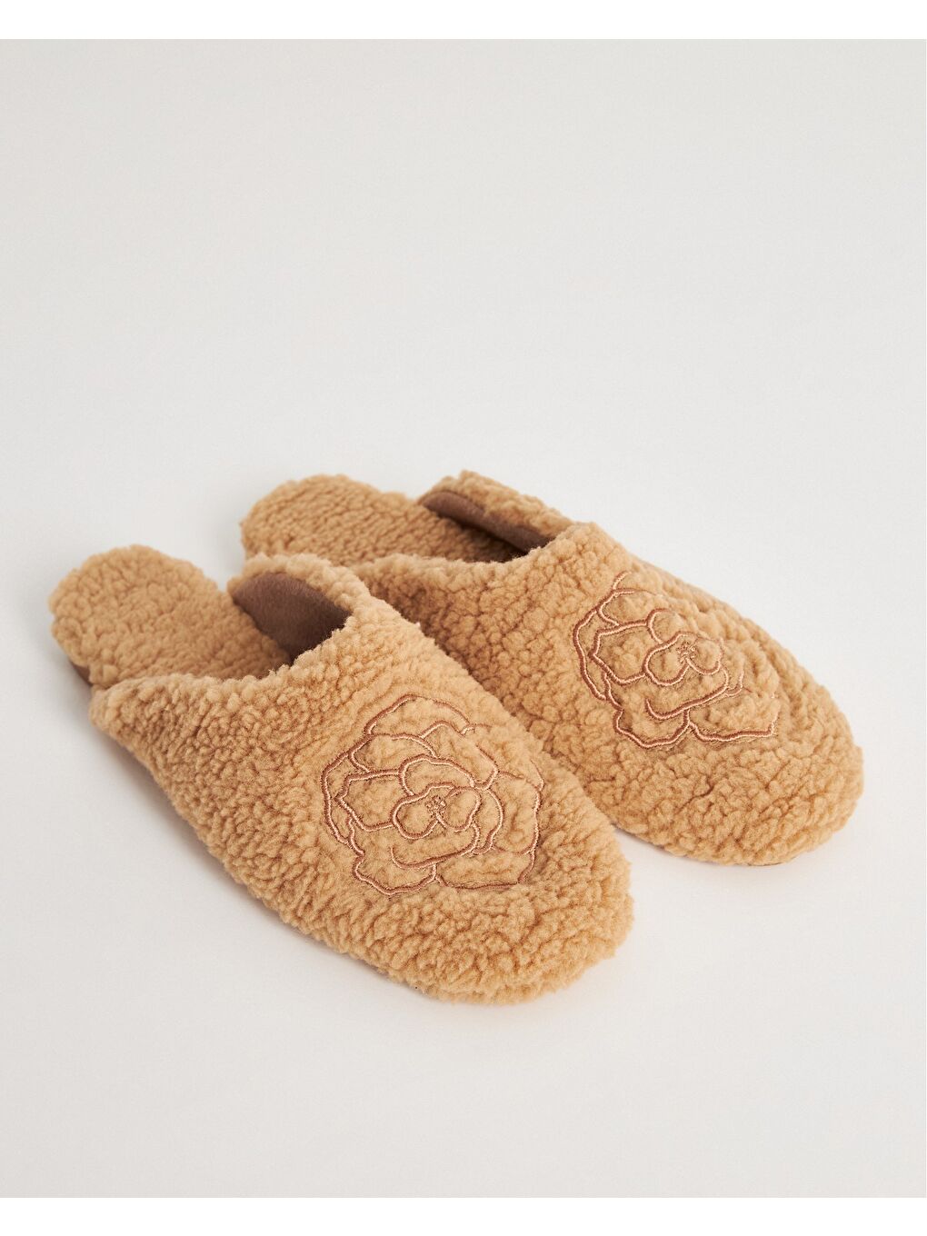 Kahverengi Kadın Gül Desenli Ev Terliği Bloom