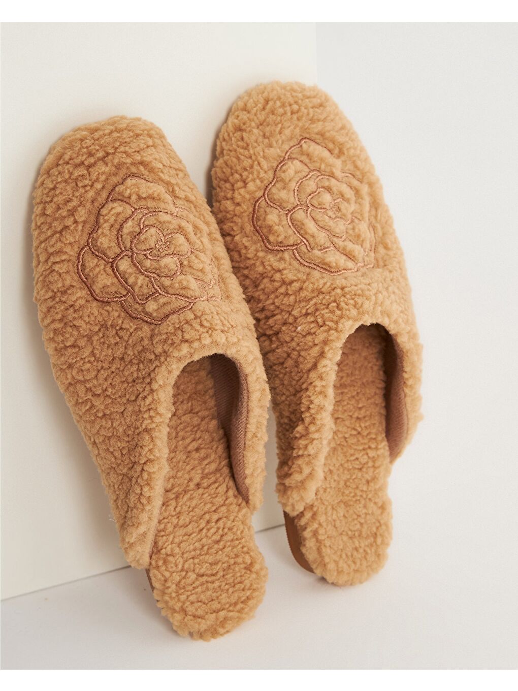 Kahverengi Kadın Gül Desenli Ev Terliği Bloom-2