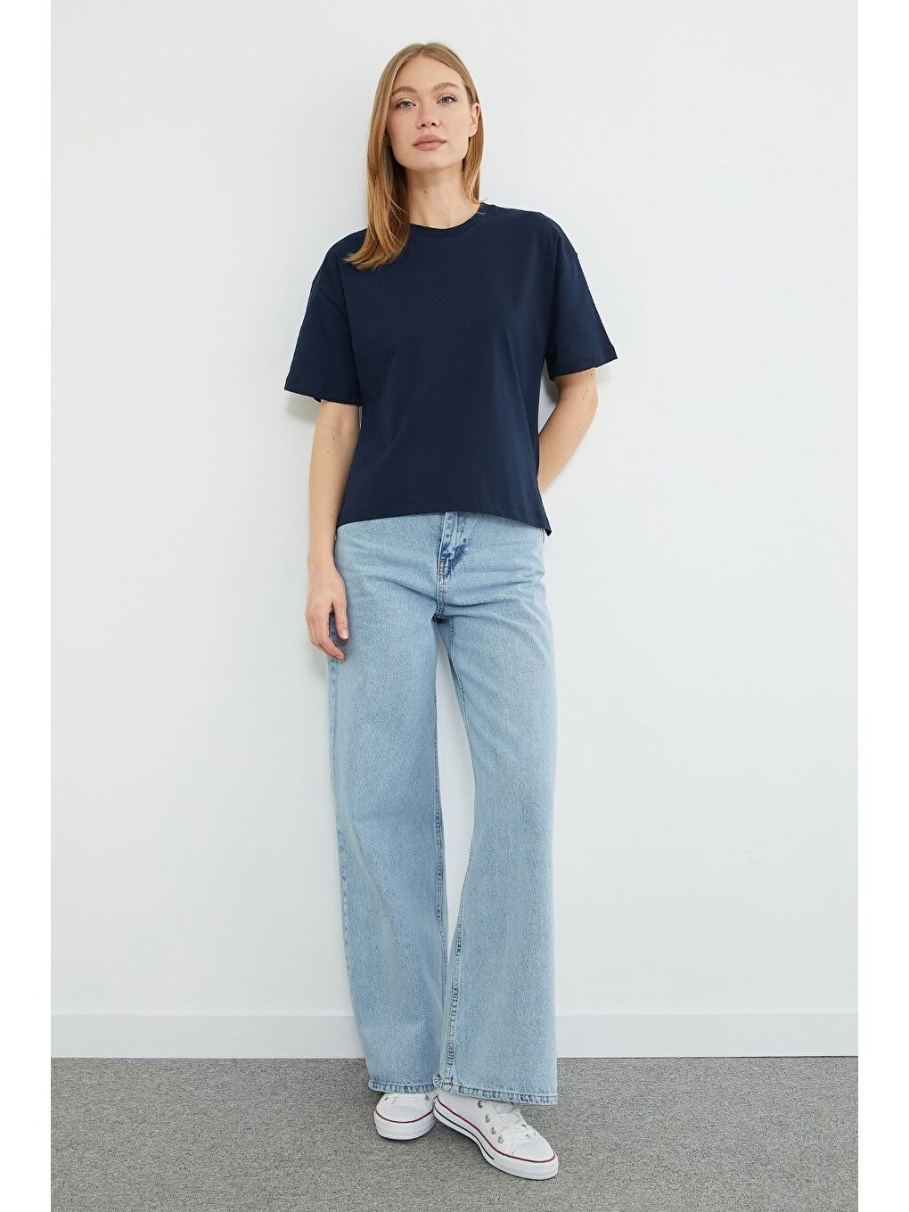 Lacivert Basic Bisiklet Yaka Crop Tişört-3