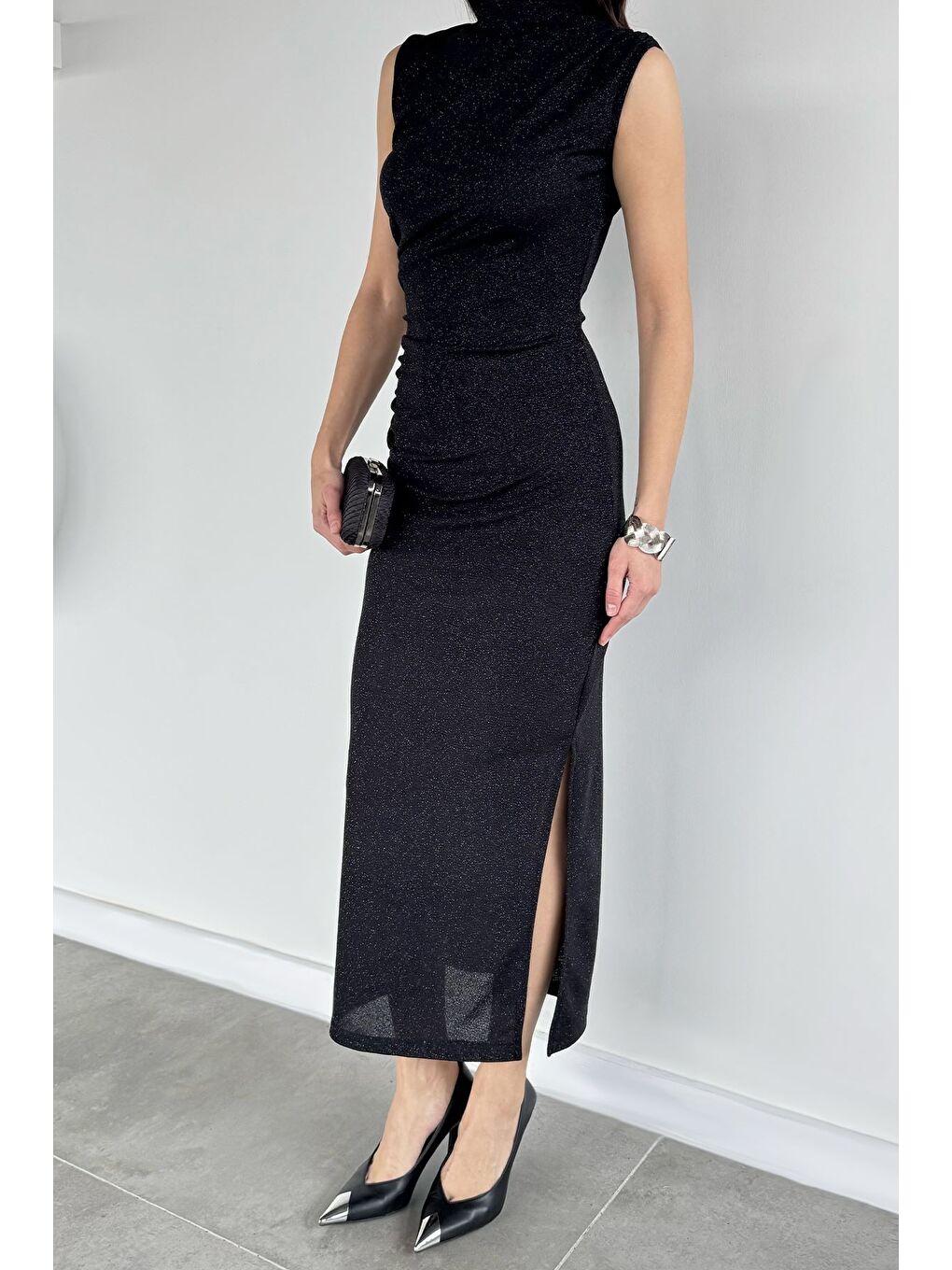 Siyah Sim Detaylı Drapeli Abiye Elbise-1