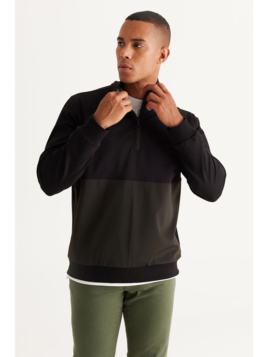 Erkek Siyah-Haki Standart Fit Normal Kesim Bato Yaka Pamuklu Sweatshirt-2