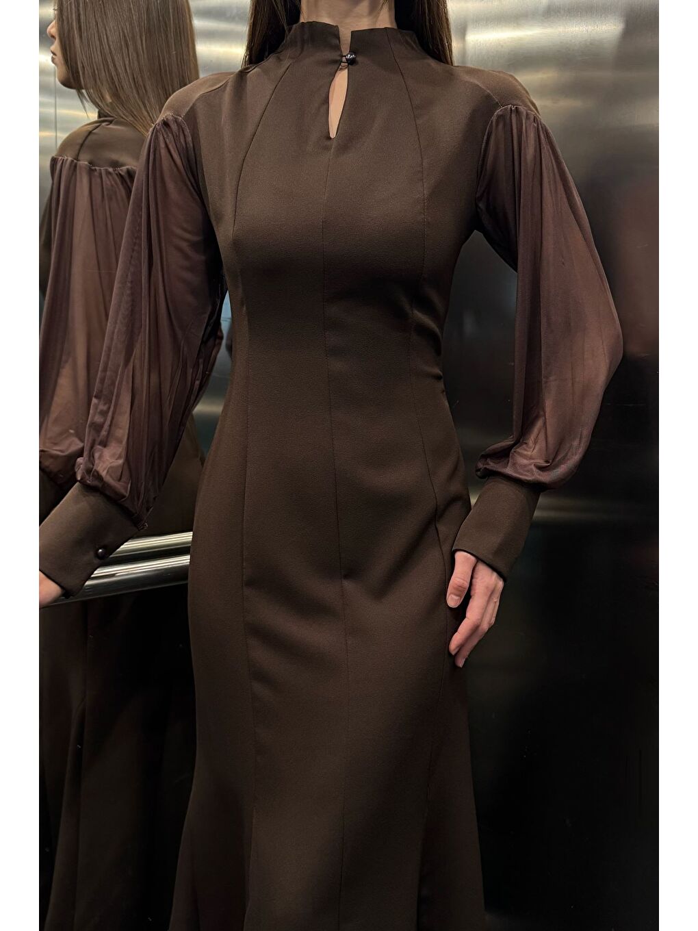 Kahverengi Kadın Sırt Fermuarlı Kollar Tüllü Abiye-1