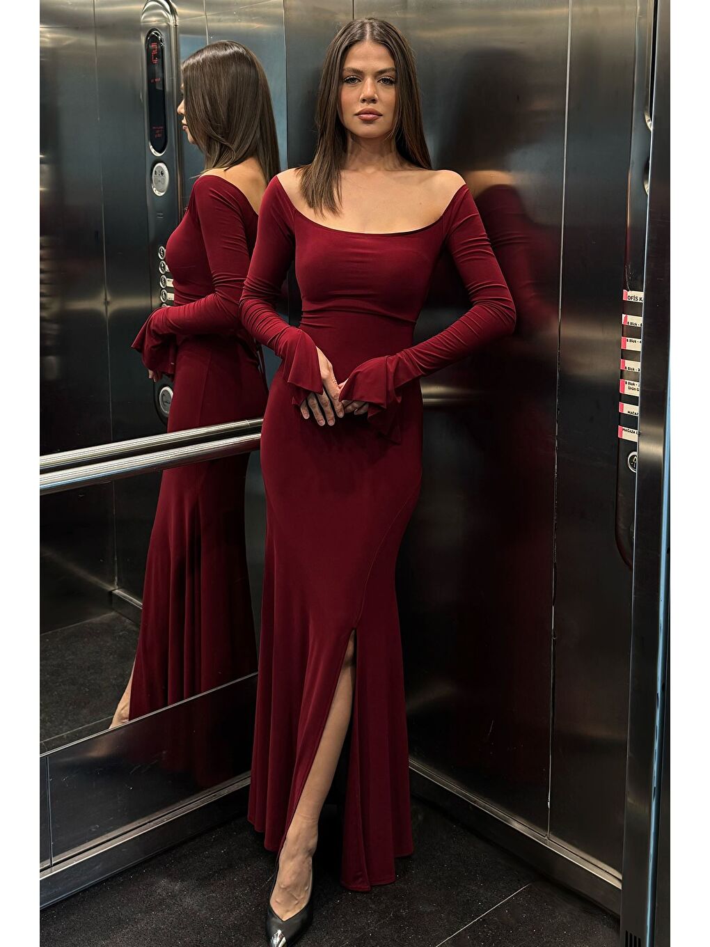 Bordo Kadın Sırt Bağlamalı Yırtmaç Detaylı Elastanlı Abiye-2