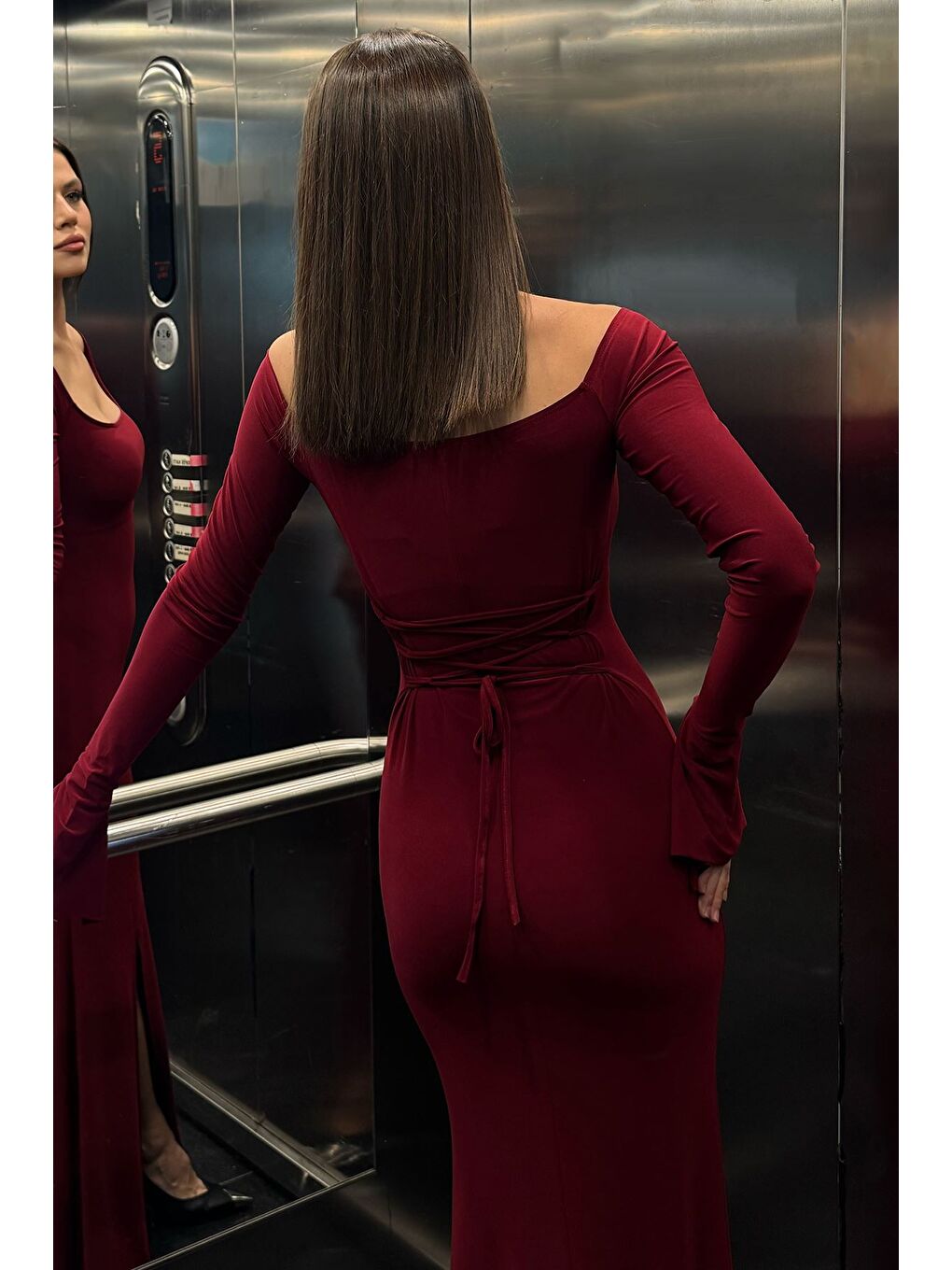 Bordo Kadın Sırt Bağlamalı Yırtmaç Detaylı Elastanlı Abiye-4