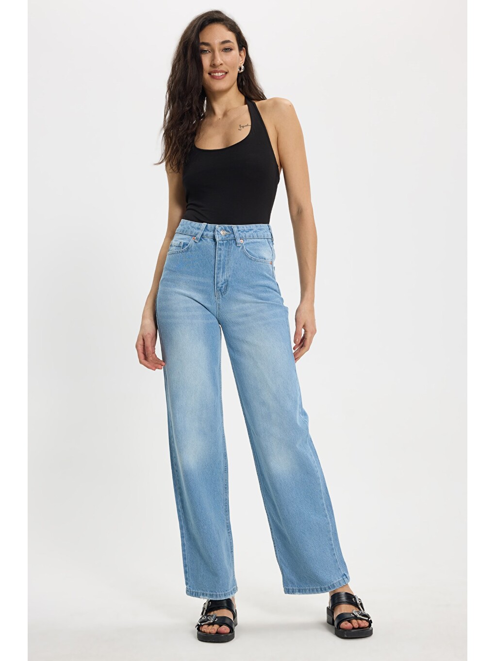 Kadın Relax Fit Rahat Kesim %100 Pamuk Cepli Geniş Paça Açık Mavi Jean Jean Pantolon-6