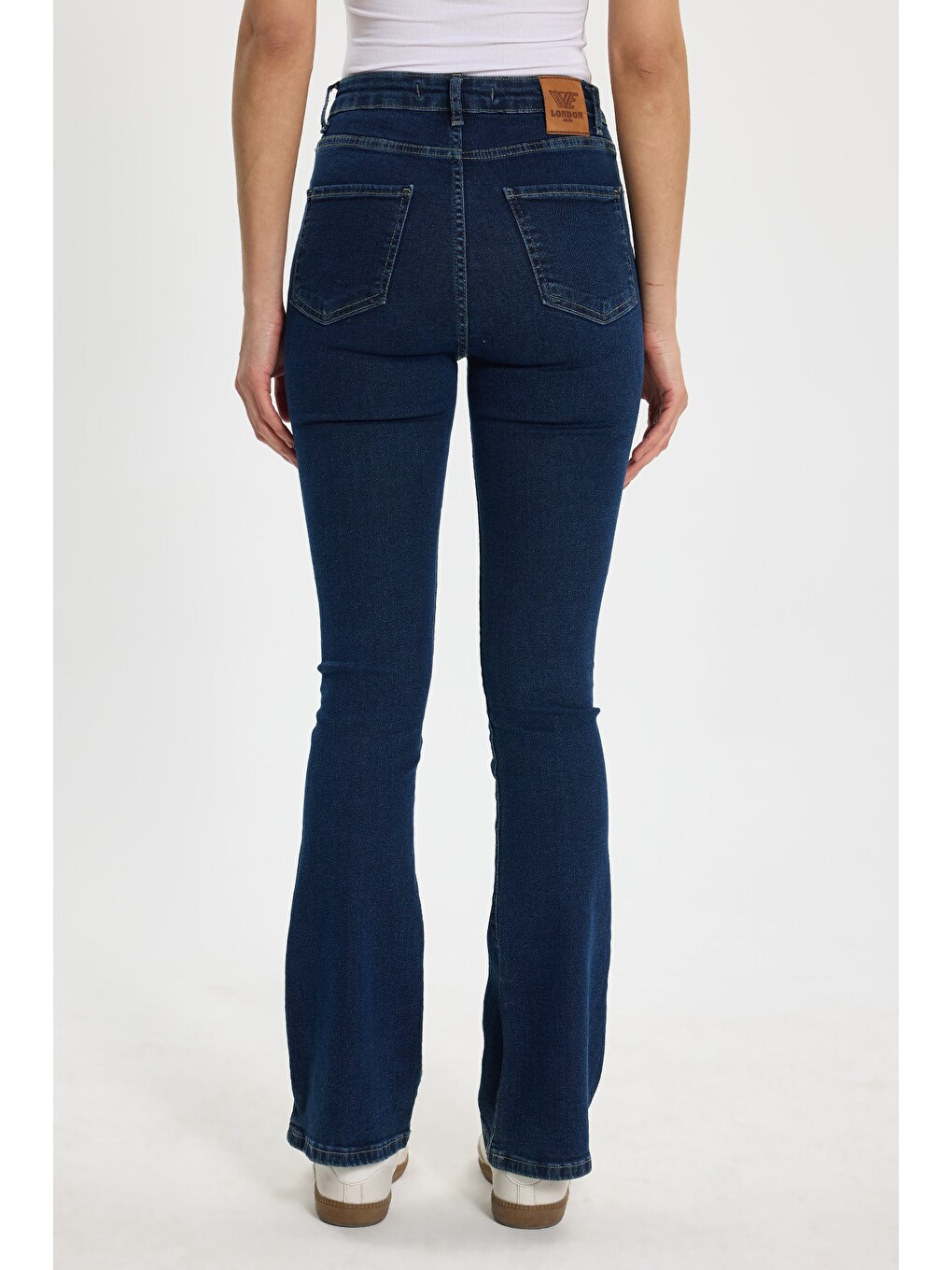 Kadın Regular Fit Klasik Kesim Pamuklu Elastanlı İspanyol Paça Lacivert Jean Jean Pantolon-5