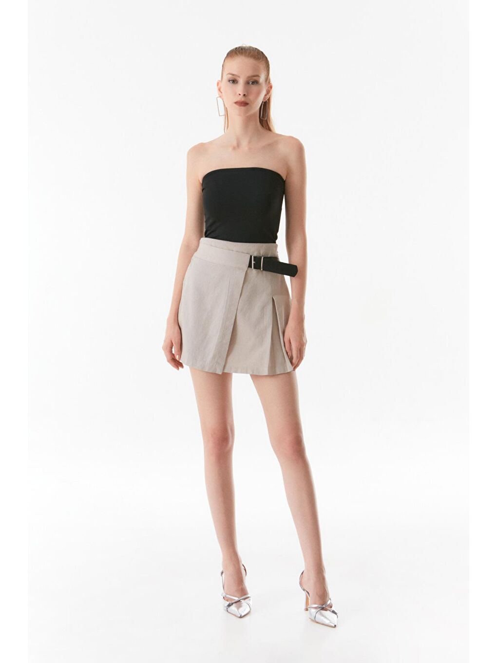 Bej Kemerli Beli Lastikli Şort Etek