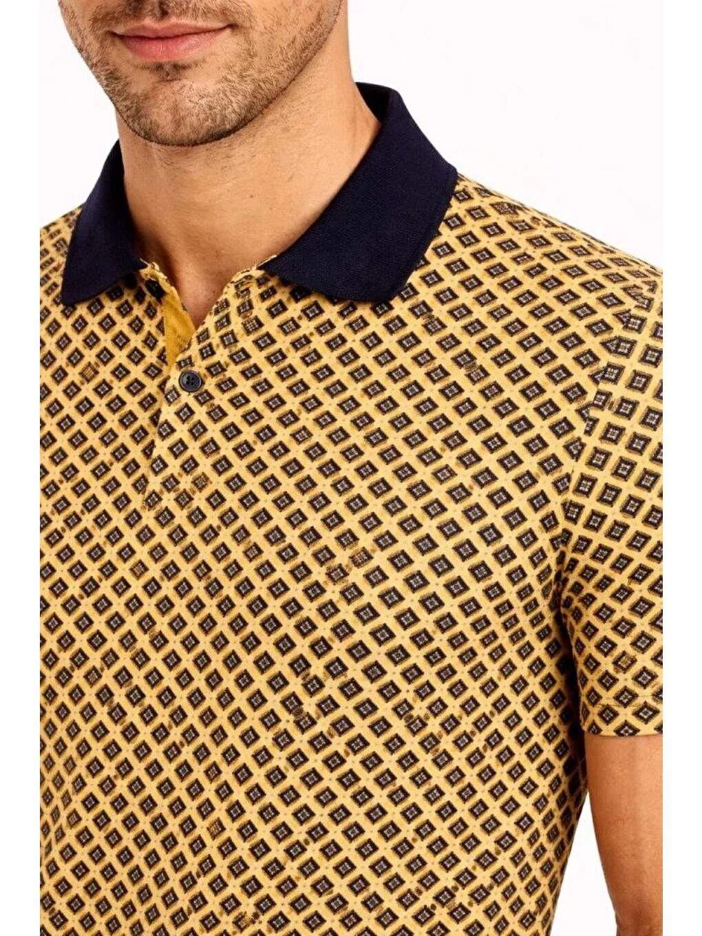 Sarı Erkek Pike Kumaş Polo Yaka Desenli Tişört-1