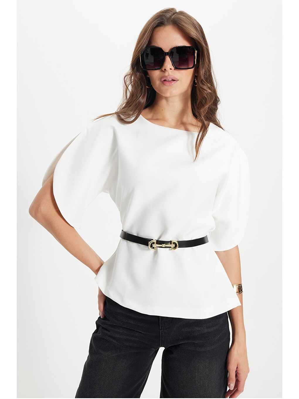 Kadın Slim Fit Dar Kesim Yarasa Kol İnce Kemerli Fermuarlı Beyaz Bluz Gömlek