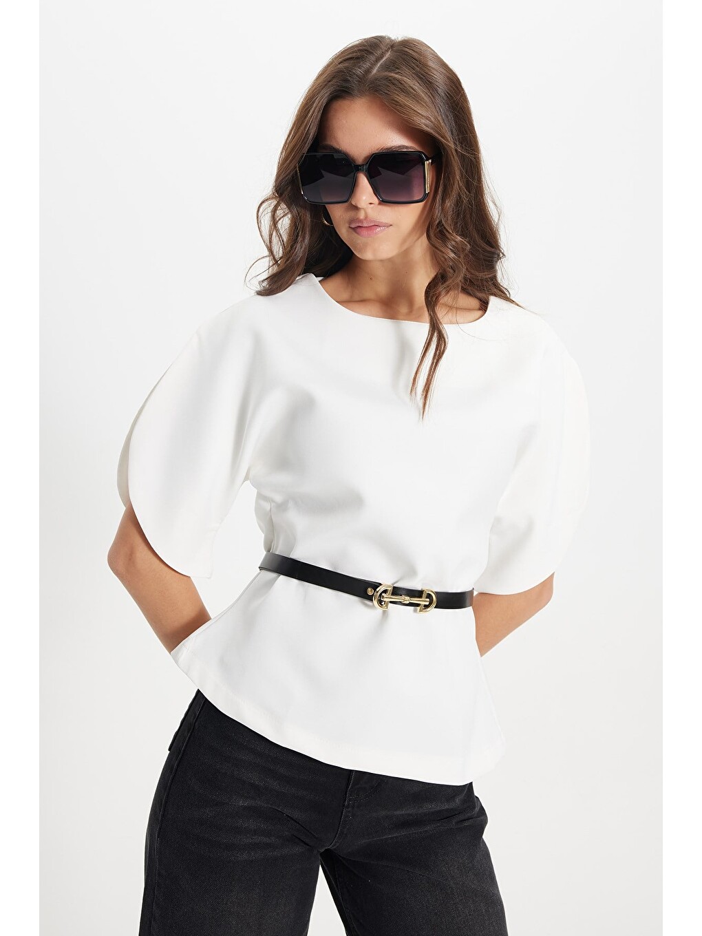 Kadın Slim Fit Dar Kesim Yarasa Kol İnce Kemerli Fermuarlı Beyaz Bluz Gömlek-3