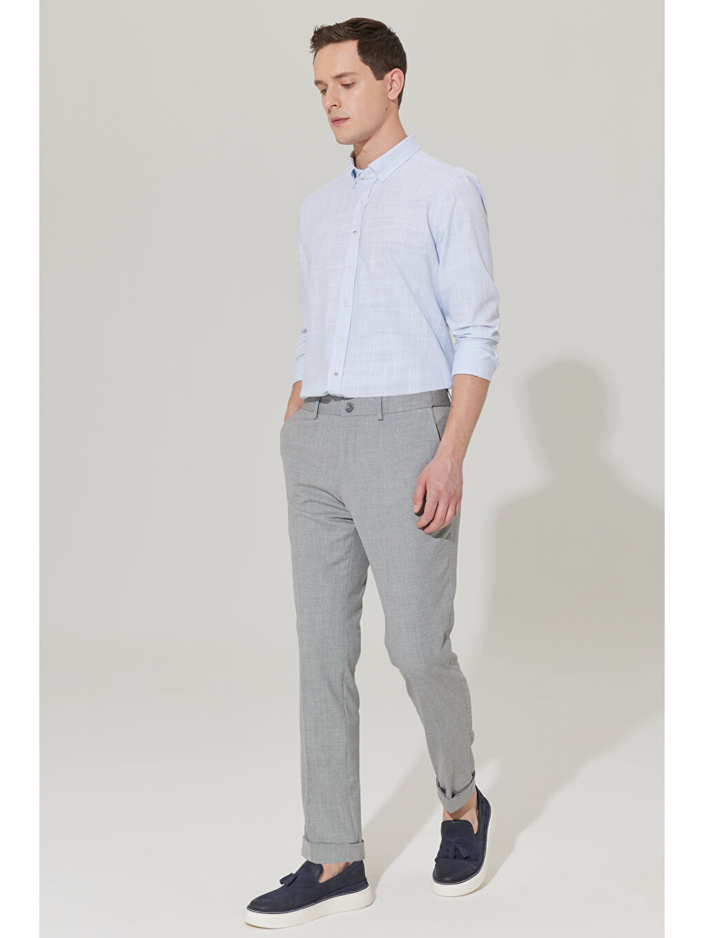 Erkek Mavi Slim Fit Dar Kesim Düğmeli Yaka Keten Görünümlü %100 Pamuk Flamlı Gömlek-1