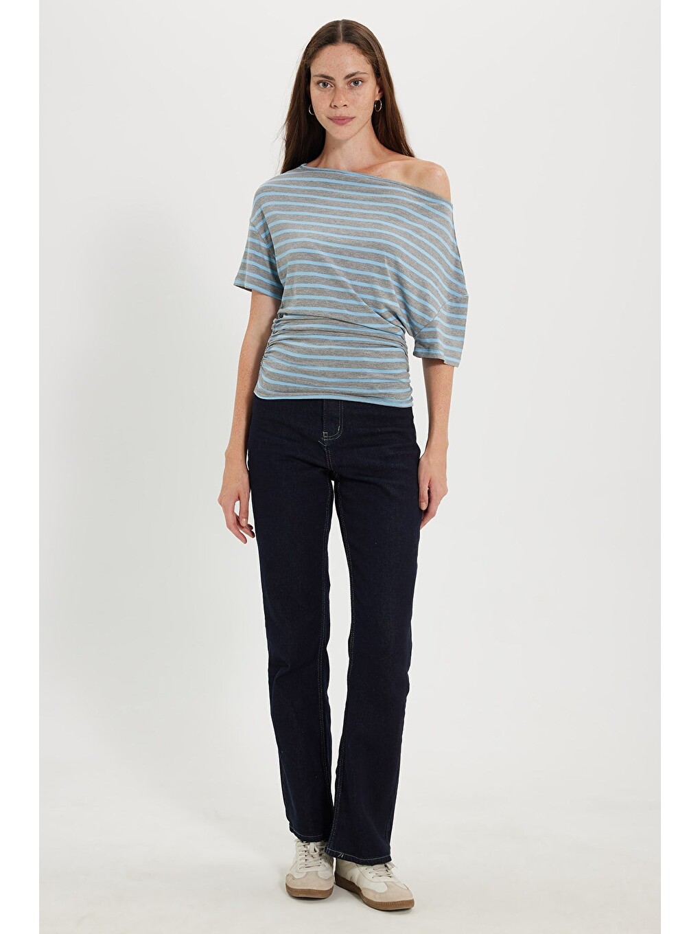 Kadın Regular Fit Klasik Kesim Asimetrik Yaka Yarasa Kol Çizgili Elastanlı Mavi Viskon Crop Bluz-1