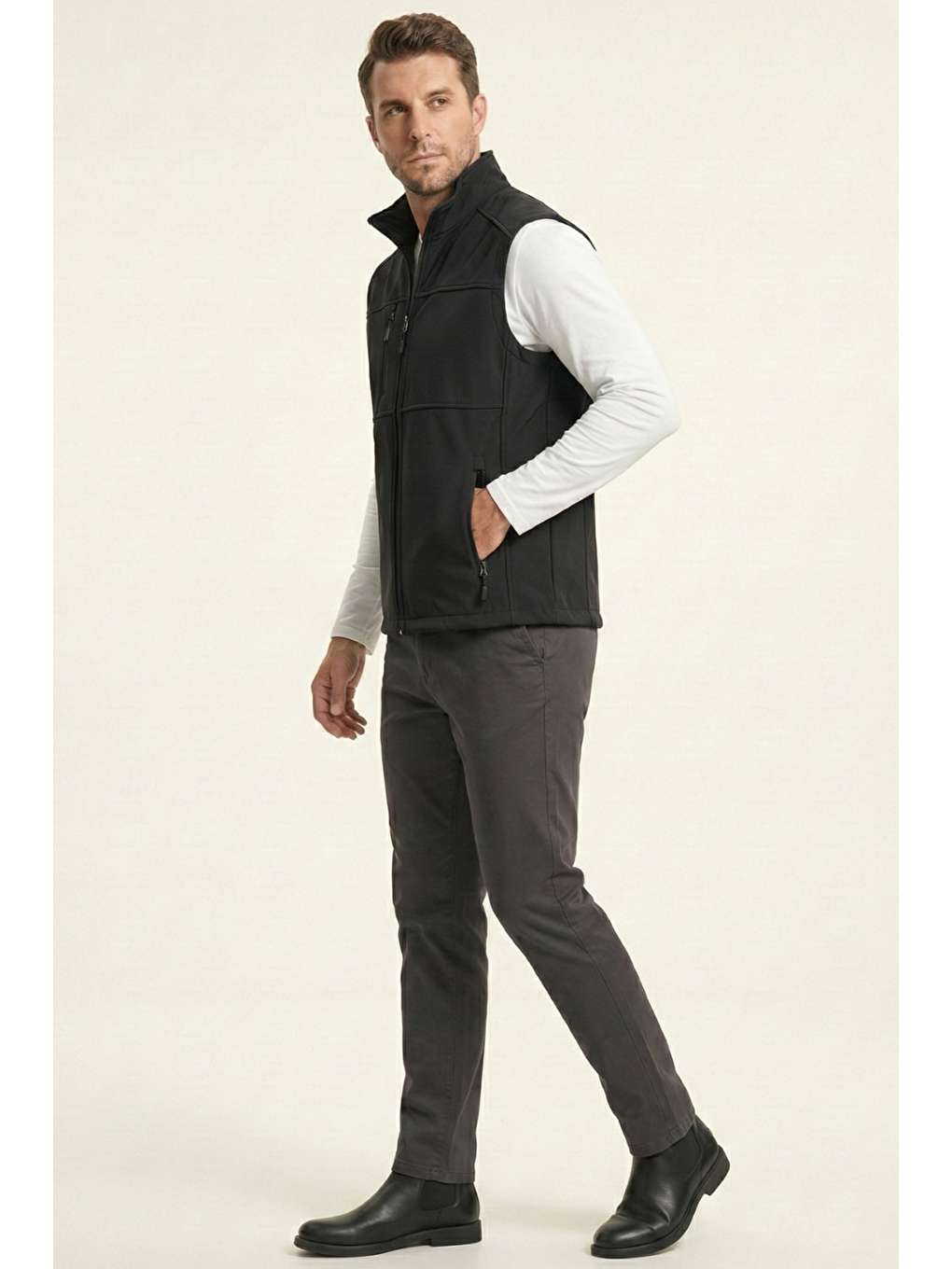 Siyah Erkek Yelek Softshell Su Geçirmez Tam Fermuarlı Cepli Normal Kalıp Spor Yelek-1