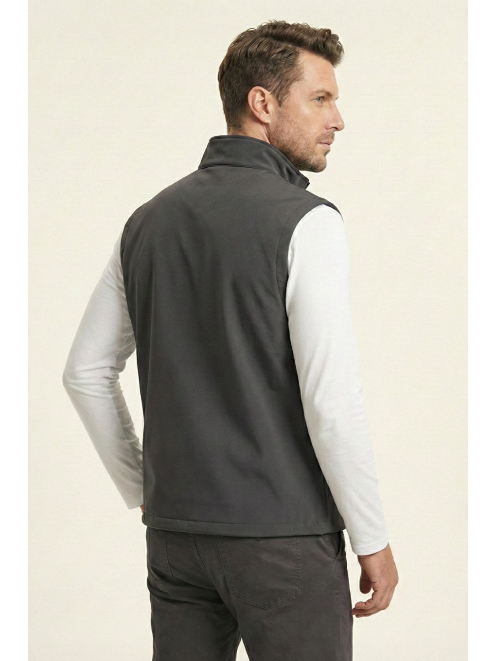Gri Erkek Yelek Softshell Su Geçirmez Tam Fermuarlı Cepli Normal Kalıp Spor Yelek-2