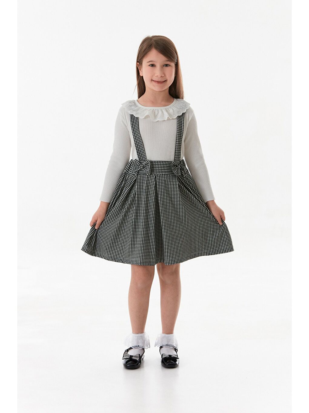 Siyah Kazayağı Desenli Kız Çocuk Salopet Takım-4