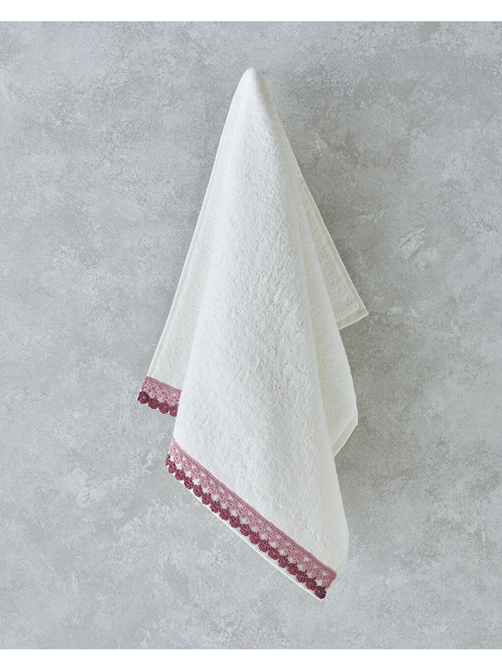 Flower Line Pamuklu Kroşeli Yüz Havlusu 50x80 cm Ekru - Pembe