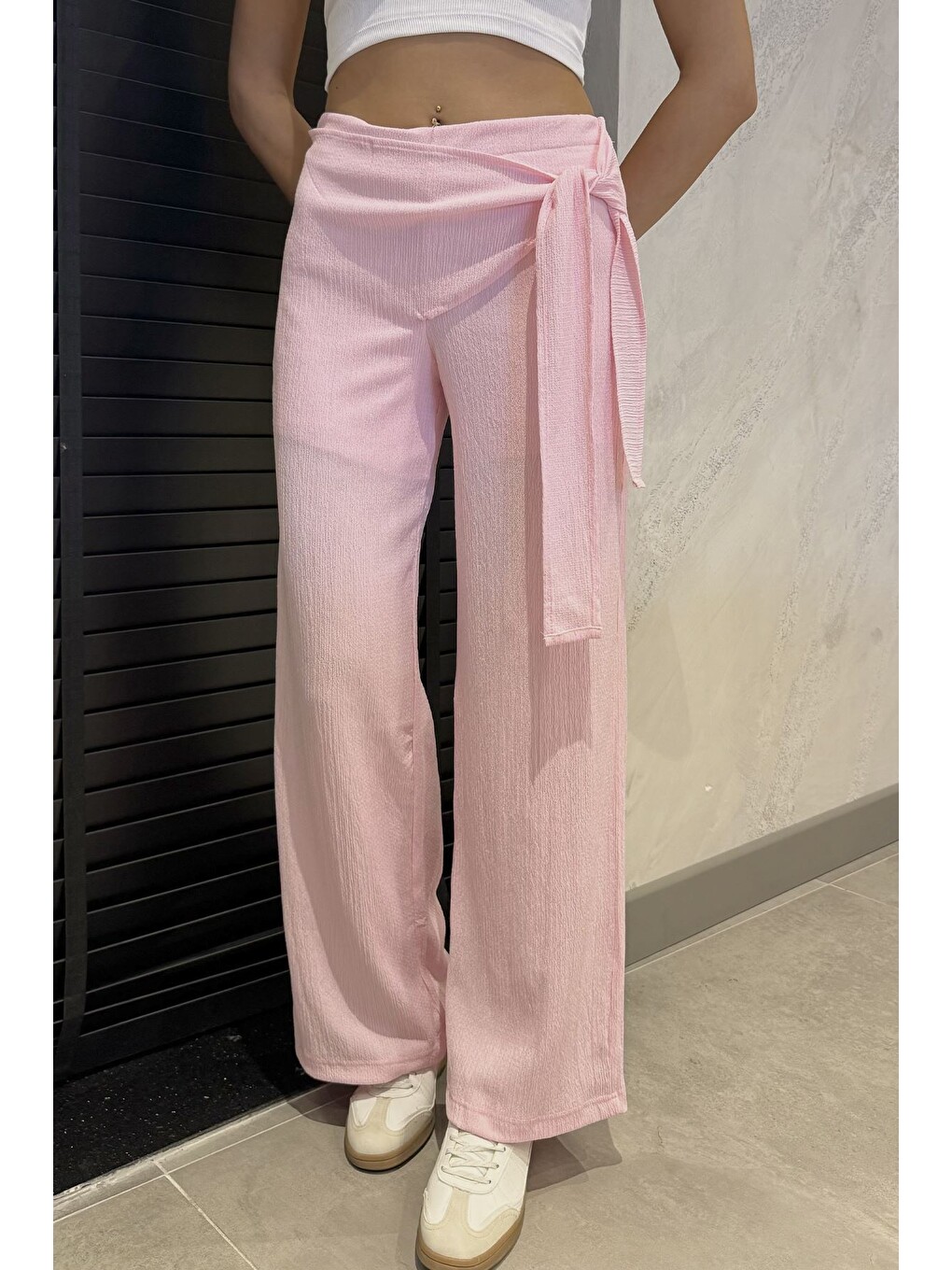 Pembe Kadın Bağlamalı Pantolon