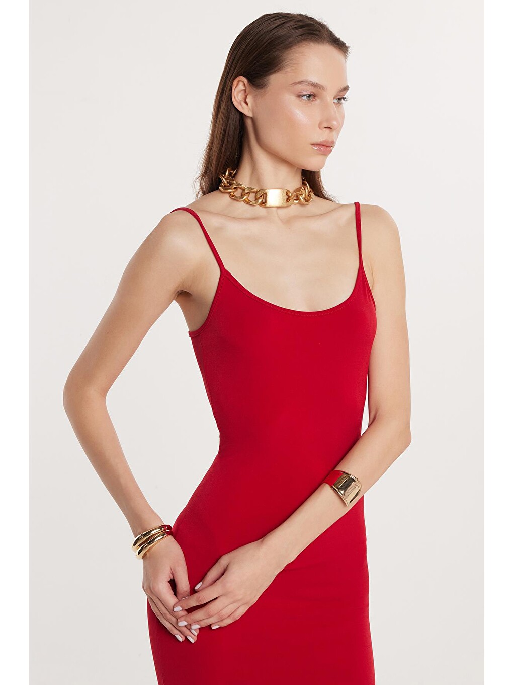 Kadın Slim Fit Dar Kesim İnce Askılı Sandy Kumaş Kırmızı U Yaka Uzun Elbise-3