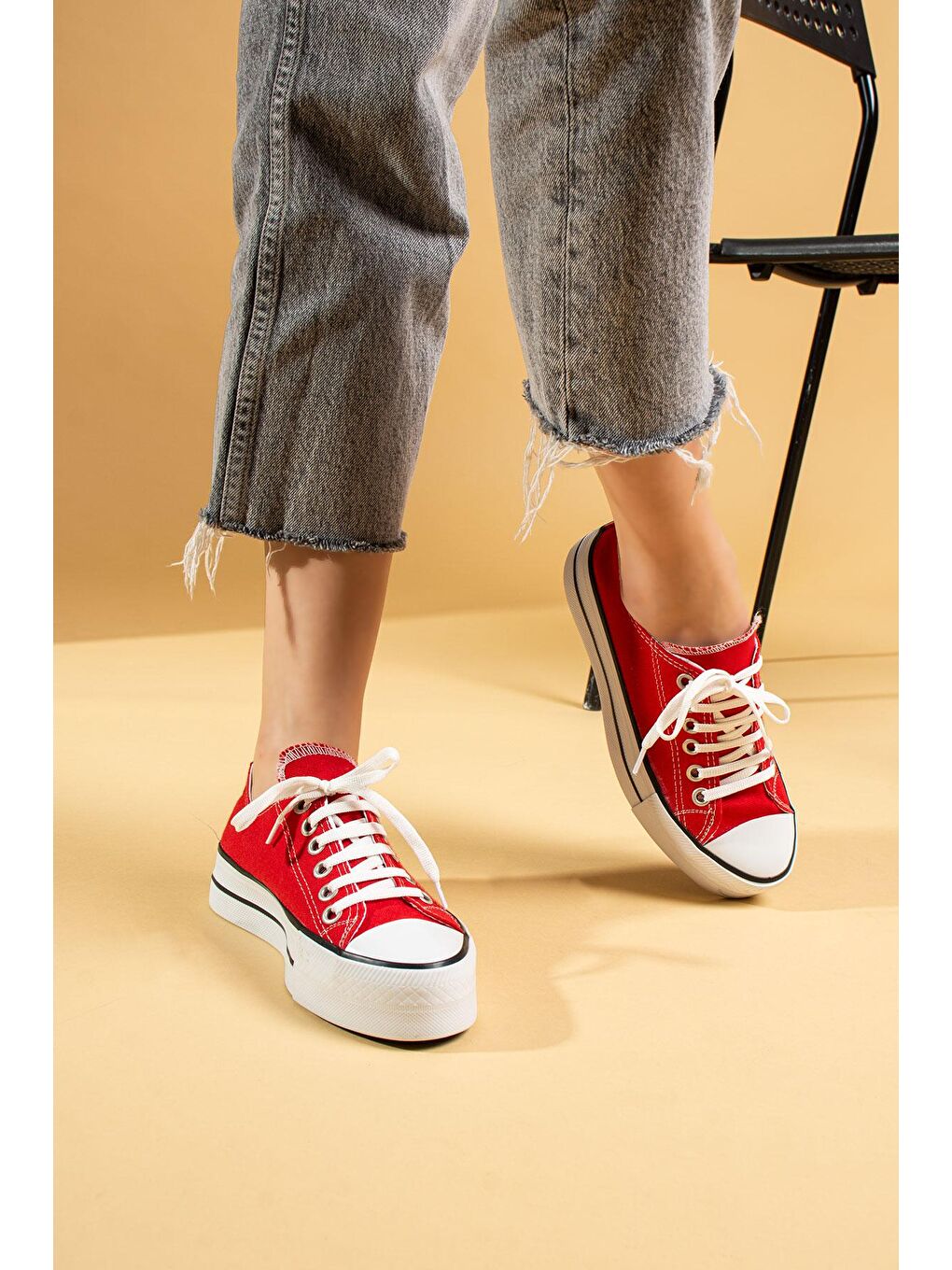 Yeşil Rahat Kalın Taban Bağcıklı Keten Kadın Sneaker 10-9999-22-9