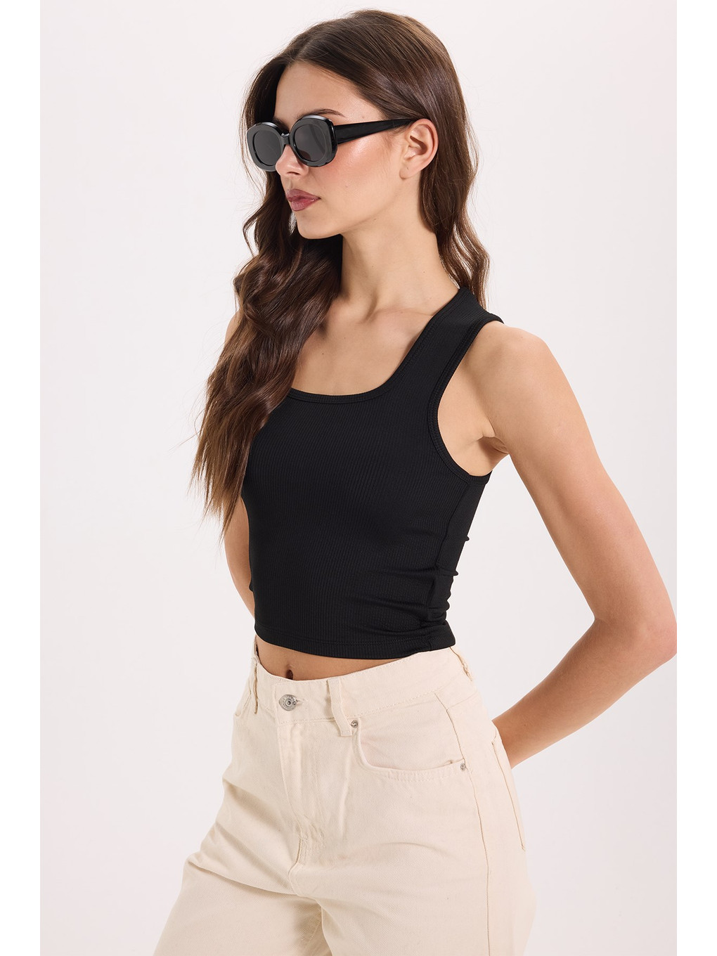 Kadın Slim Fit Dar Kesim Kalın Askılı Kare Yaka Siyah Atlet Bluz-4