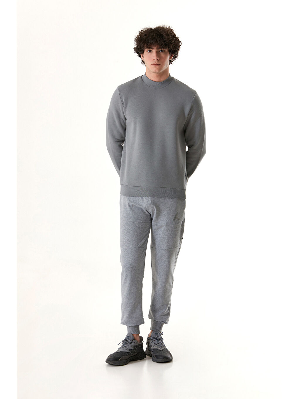 Fullamoda Gri Basic Bisiklet Yaka Sweatshirt - 1