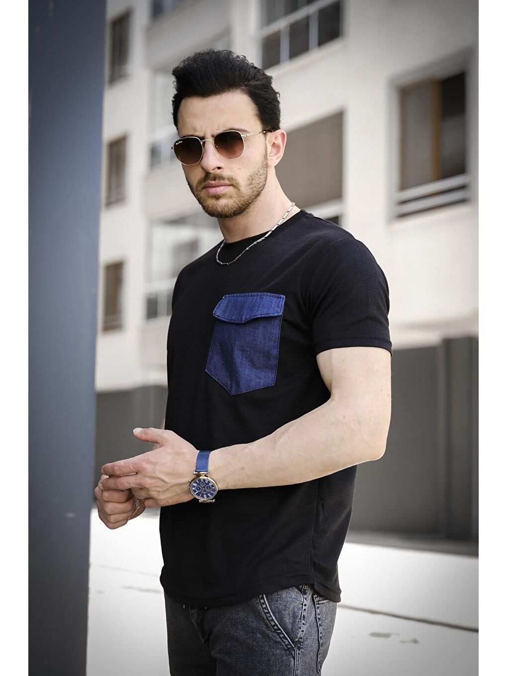 Siyah Bastien Kapaklı Kot Cepli Erkek Tişört