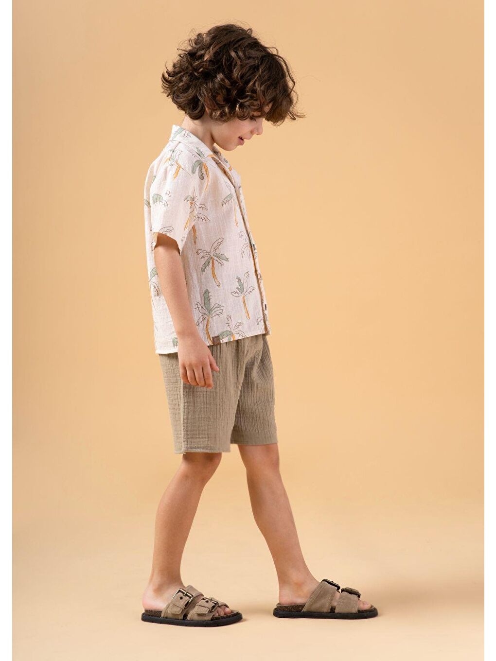 Kahverengi Erkek Çocuk Palmiye Desenli Gömlekli Takım Şortlu Yazlık İkili Set-2