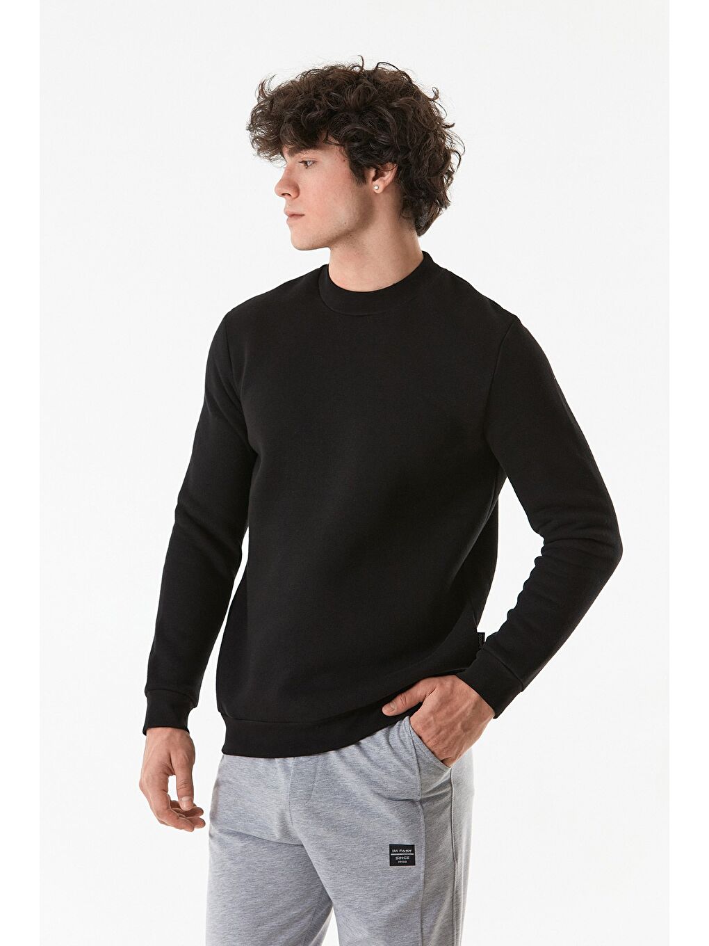 Fullamoda Siyah Basic Bisiklet Yaka Sweatshirt