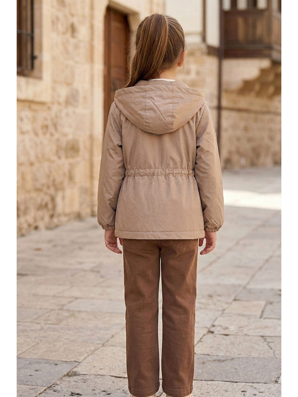 Bej Kız Çocuk Nova Kumaşlı Taşlı Trençkotlu Penyeli Keten Pantolonlu Alt Üst Takım-1