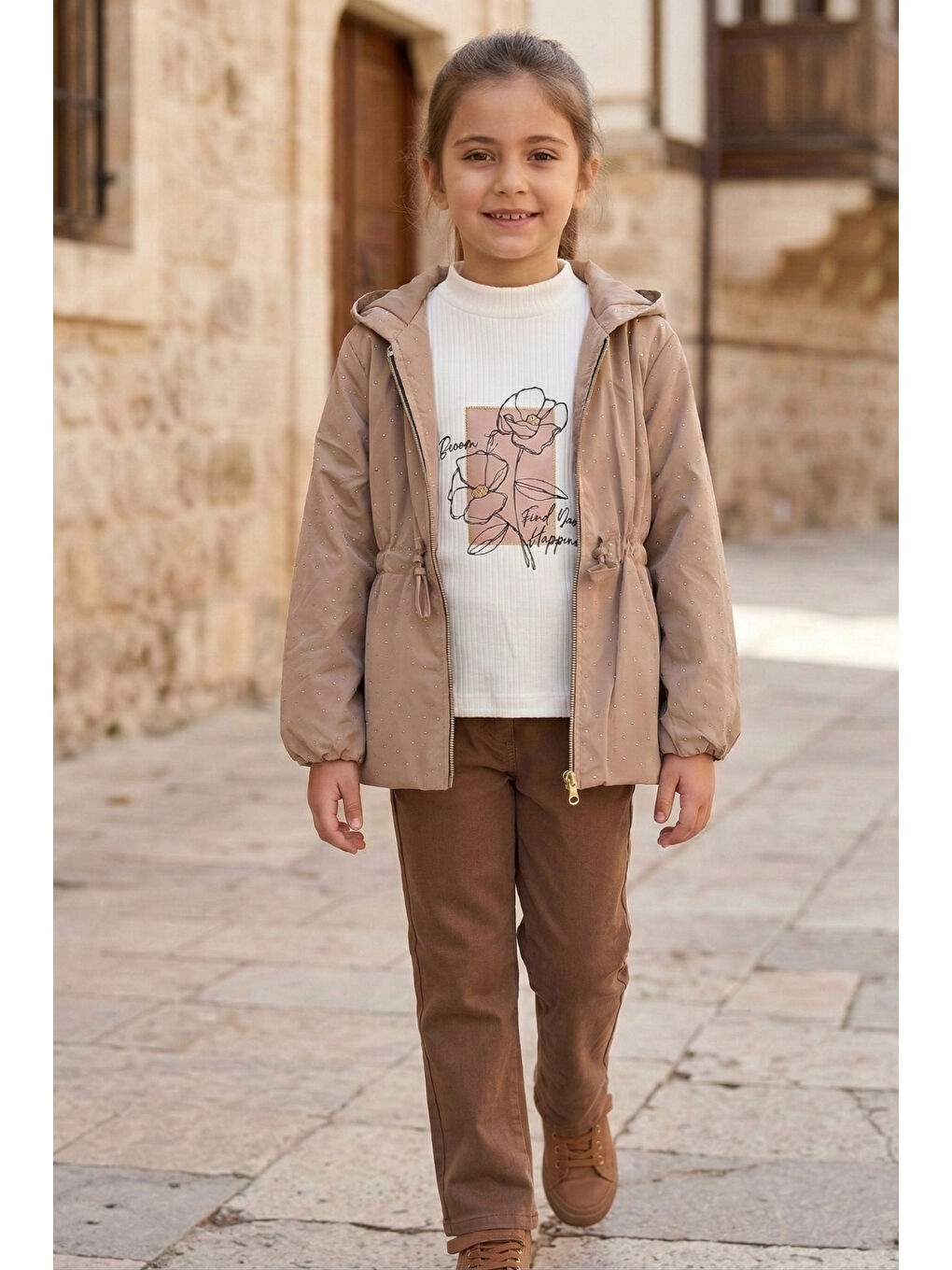 Bej Kız Çocuk Nova Kumaşlı Taşlı Trençkotlu Penyeli Keten Pantolonlu Alt Üst Takım-2