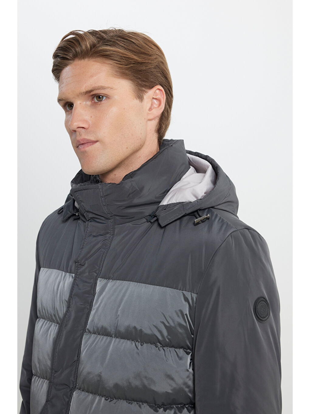 Erkek Antrasit Standart Fit Normal Kesim Dik Yaka Soğuk Geçirmeyen Kaban-5