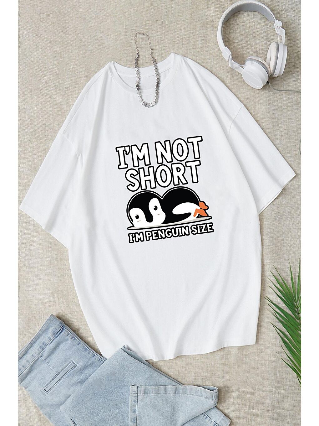 uyguntarz Beyaz I'm Not Short Baskılı Unisex Oversize Tshirt