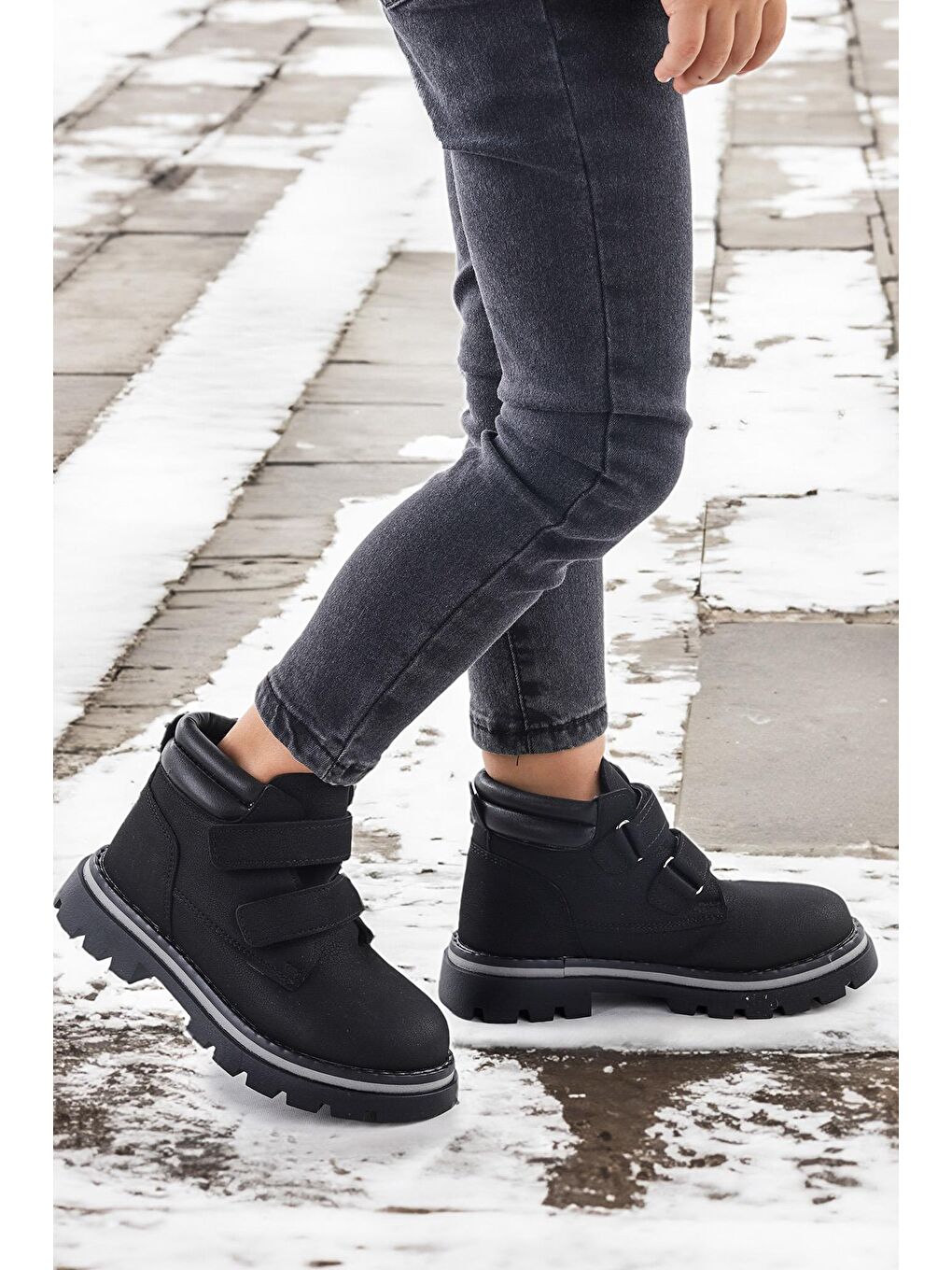 Siyah Azka Cırtlı Kız Çocuk Bot Ayakkabı-2