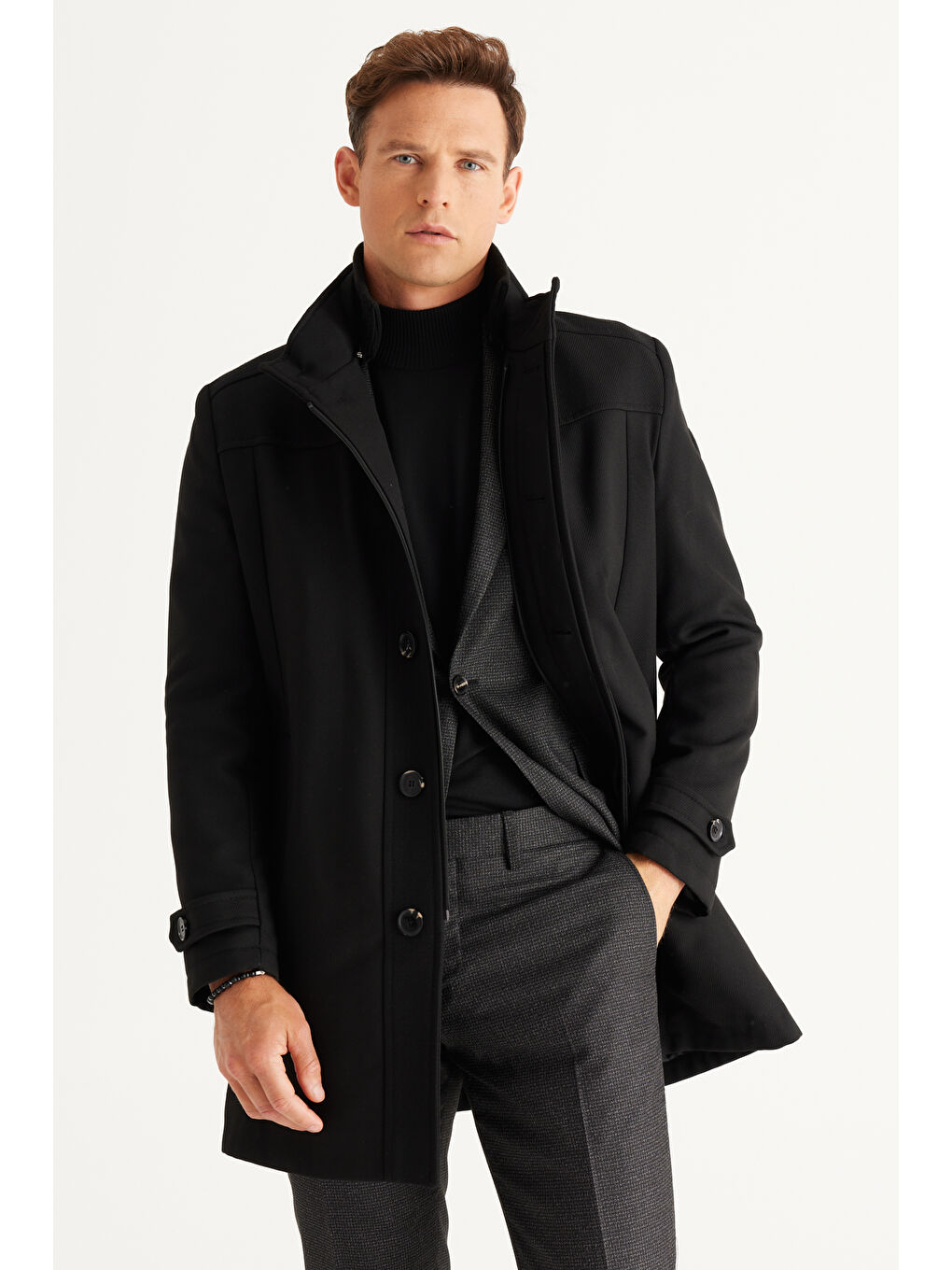 Erkek Siyah Standart Fit Normal Kesim Dik Yaka Yünlü Desenli Kaban