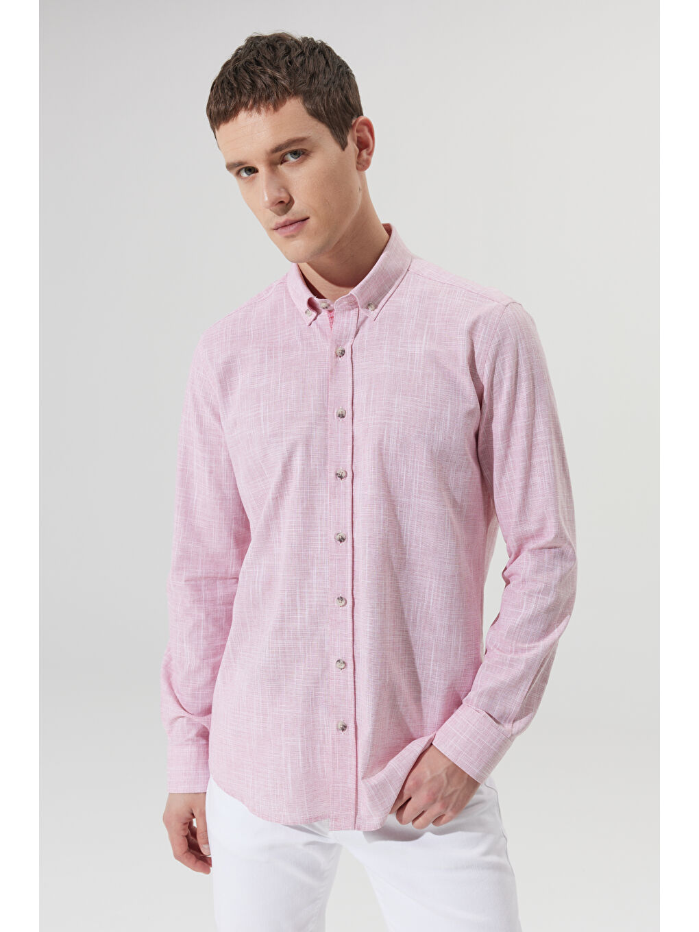 Erkek Bordo Slim Fit Dar Kesim Düğmeli Yaka Keten Görünümlü %100 Pamuk Flamlı Gömlek-3