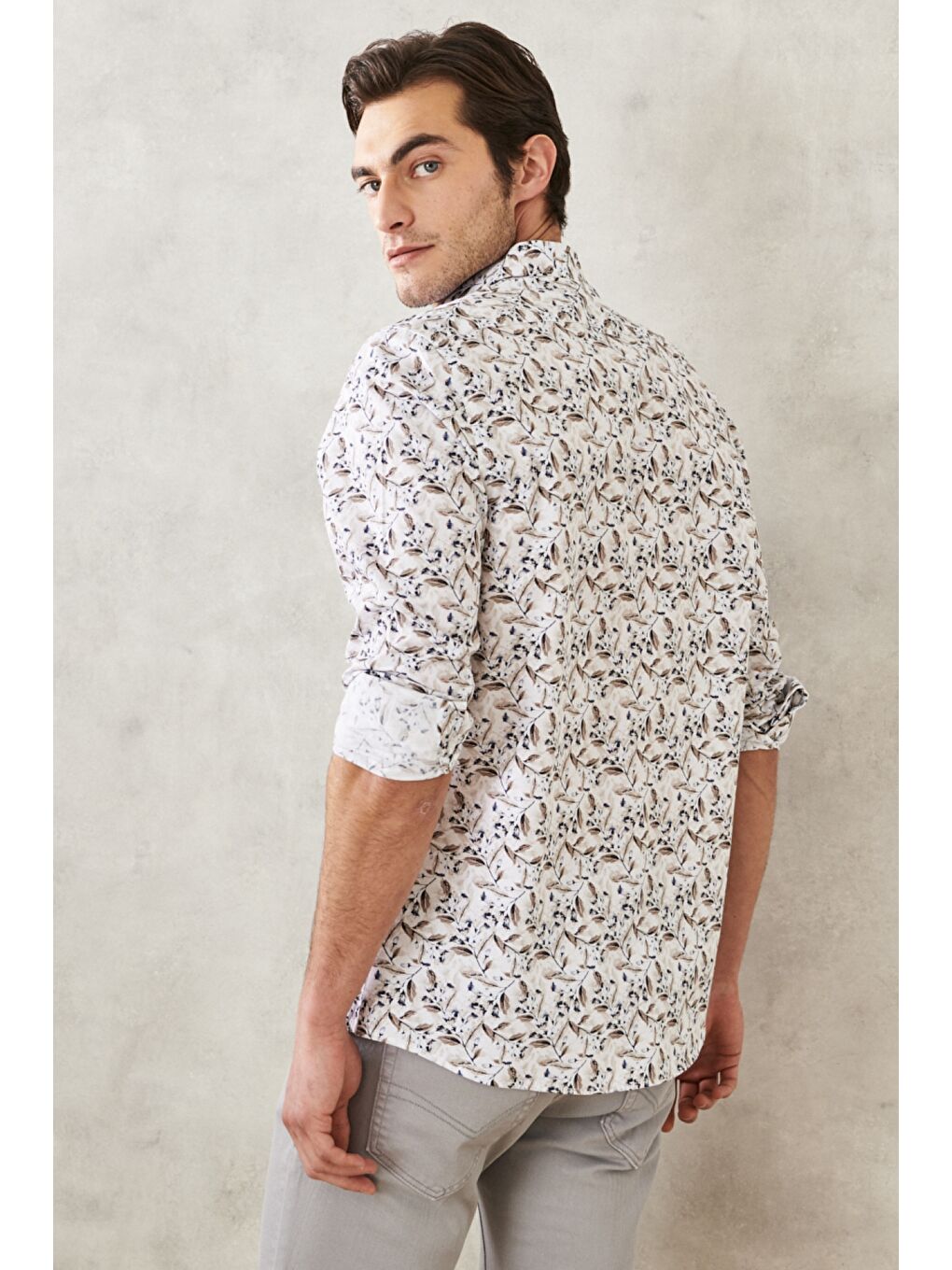 Erkek Beyaz-Bordo Slim Fit Dar Kesim İtalyan Yaka %100 Pamuk Baskılı Gömlek-4