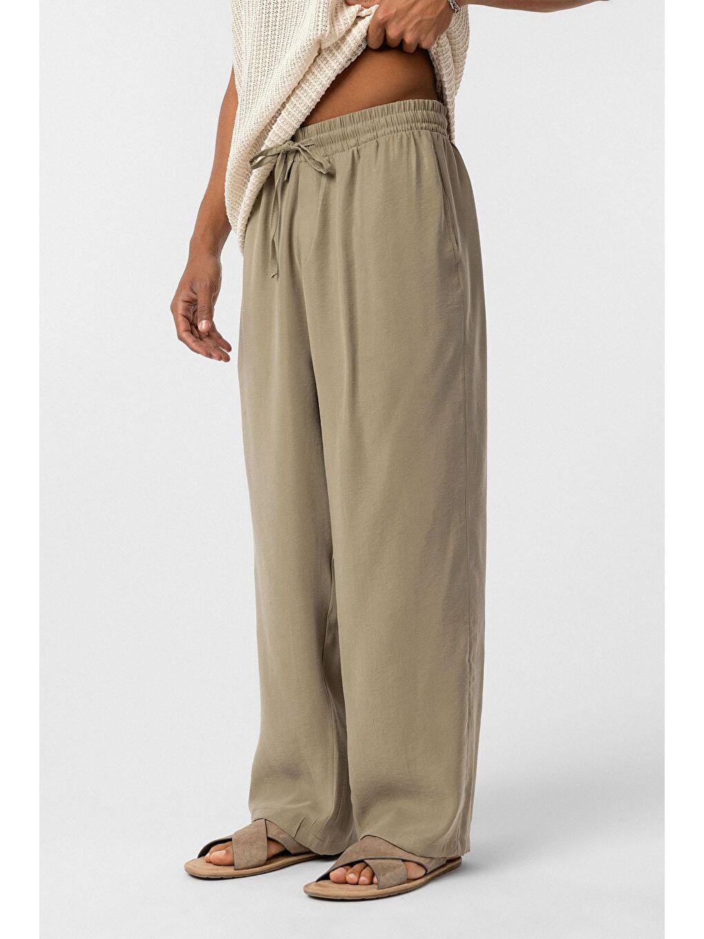 Baggy Fit Modal Kumaş Erkek Pantolon Haki-3