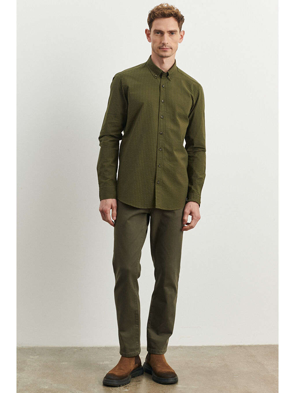 Erkek Haki Slim Fit Dar Kesim Düğmeli Yaka %100 Pamuk Desenli Gömlek-1