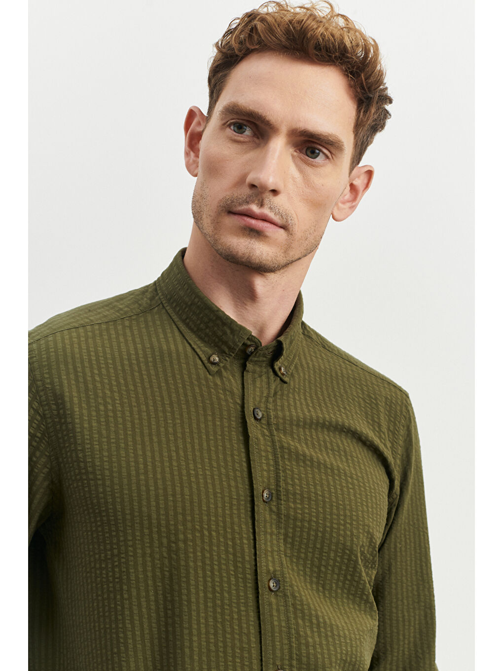 Erkek Haki Slim Fit Dar Kesim Düğmeli Yaka %100 Pamuk Desenli Gömlek-2
